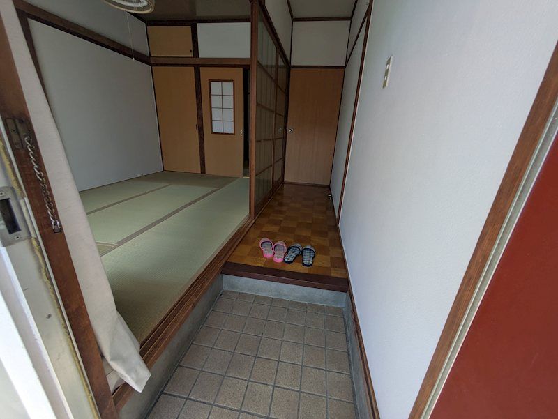 玄関