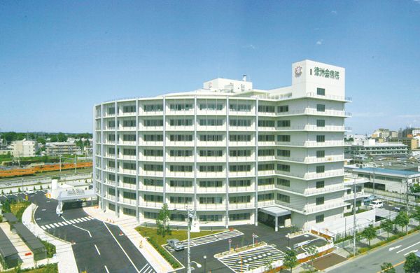 近くの東京西徳洲会病院まで1,301m（徒歩17分）