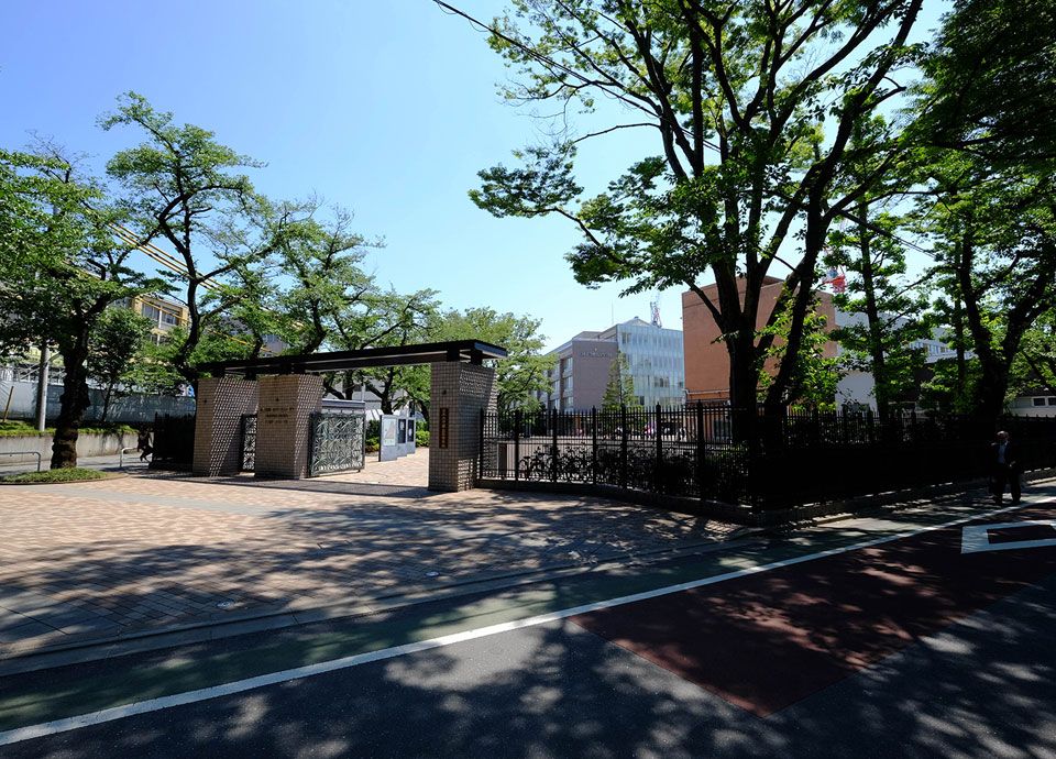近くの日本大学櫻丘高等学校まで473m(徒歩6分)
