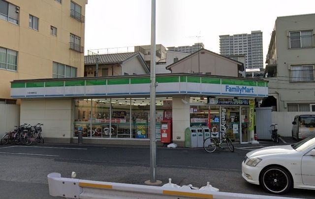 近くのファミリーマート大宮浅間町店まで450m(徒歩6分)