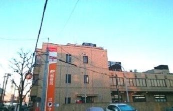 近くの三芳郵便局まで180m（徒歩3分）