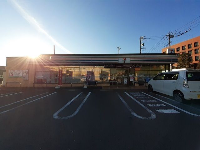 近くのセブンイレブン相模原西橋本3まで360m(徒歩5分)