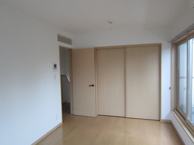 ベッドルーム