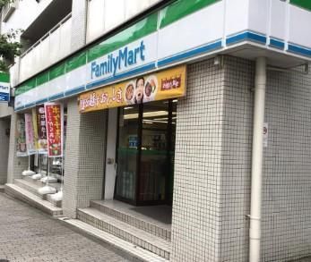 近くのファミリーマート 新宿天神町店まで100m(徒歩2分)