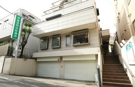 近くの神楽坂岡田診療所まで271m(徒歩4分)