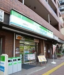 近くのファミリーマート 伝通院前店まで367m(徒歩5分)