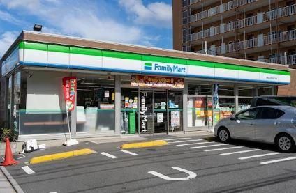 近くのファミリーマート 練馬上石神井四丁目店まで78m(徒歩1分)