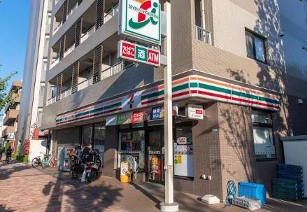 近くのセブンイレブン 目黒本町2丁目店まで326m(徒歩5分)