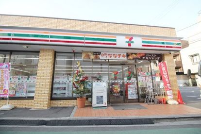 近くのセブンイレブン 世田谷羽根木店まで261m（徒歩4分）