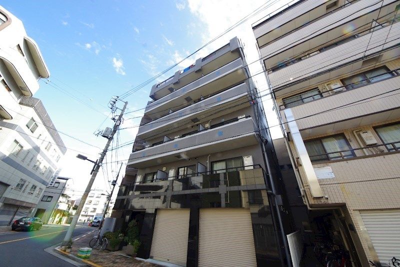 フランツ・ロコの外観画像