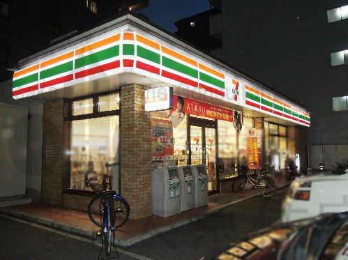 近くのセブンイレブン 八尾光町店まで96m（徒歩2分）