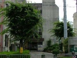 近くの柏原市役所 国分出張所まで1,604m(徒歩21分)
