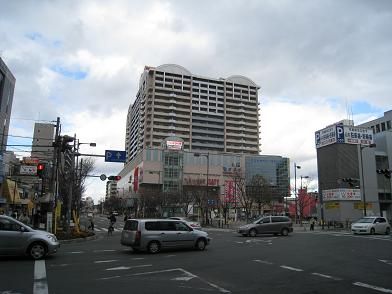 近くのイオン布施駅前店まで237m(徒歩3分)