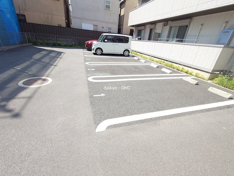 近くの八尾市立大正小学校まで434m(徒歩6分)
