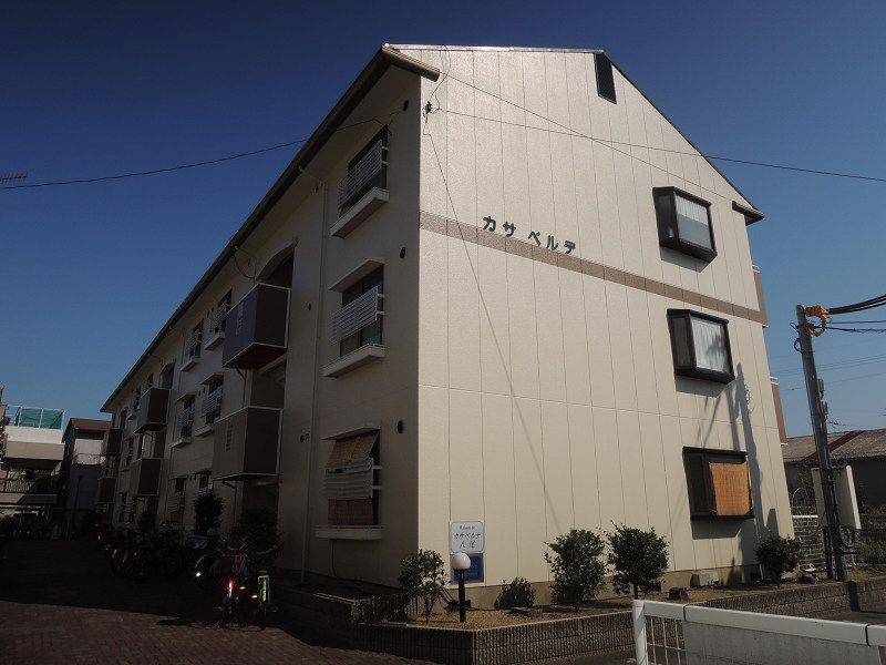 カサベルデ八尾の外観画像