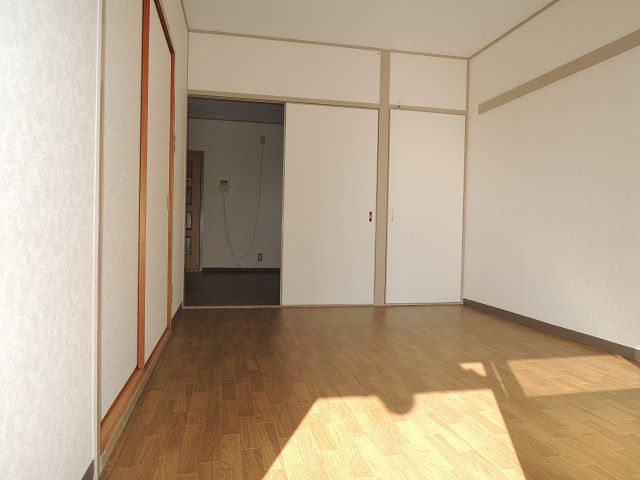 ベッドルーム