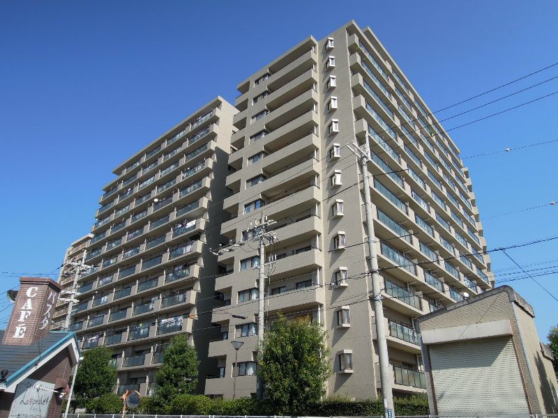ファミールハイツ八尾の外観画像