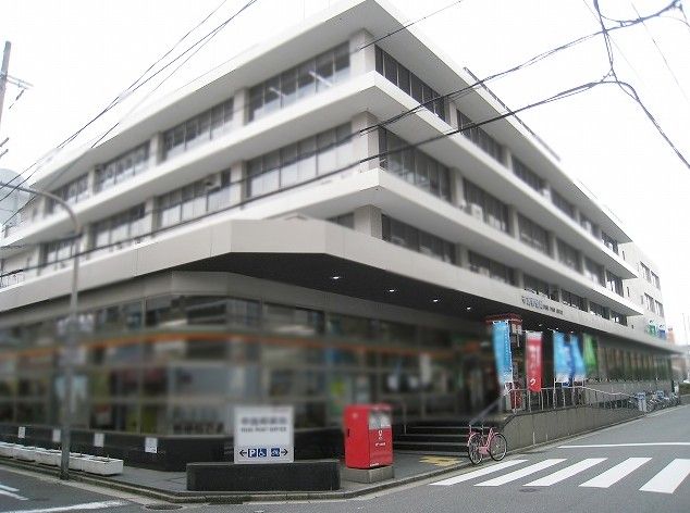 近くの布施郵便局まで387m（徒歩5分）