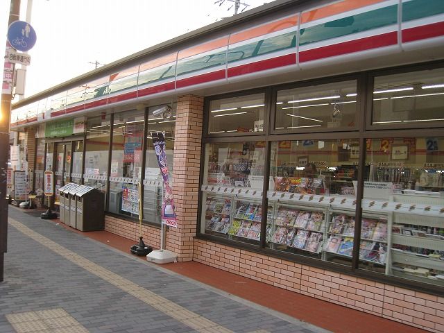近くのセブンイレブン 東大阪森河内西2丁目店まで492m（徒歩7分）