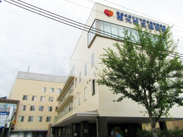 近くの東大阪生協病院まで339m（徒歩5分）