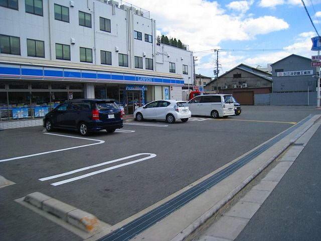 近くのローソン 東大阪西堤一丁目店まで1,413m（徒歩18分）