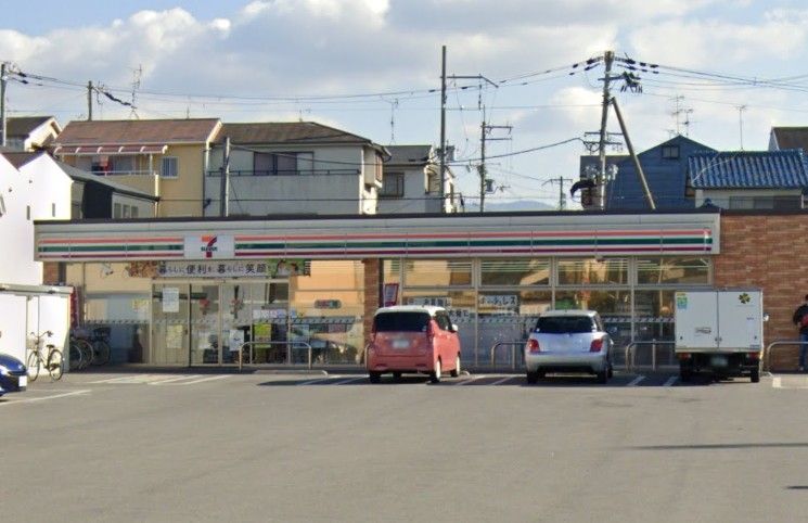 近くのセブンイレブン 東大阪吉松2丁目店まで629m（徒歩8分）