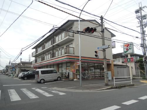 近くのセブンイレブンまで80m(徒歩1分)