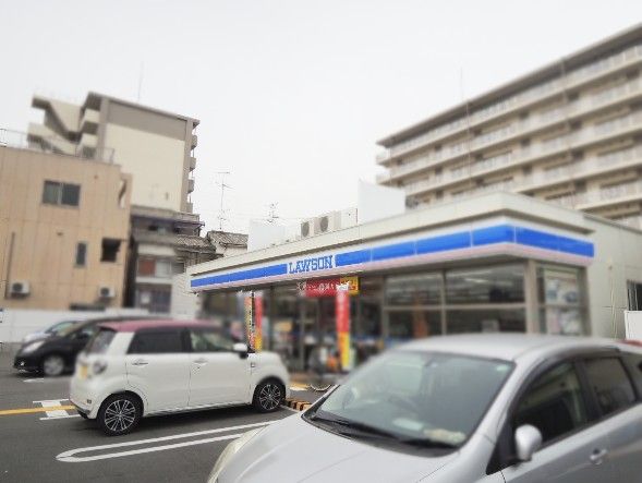 近くのローソン 長吉六反四丁目店まで288m（徒歩4分）