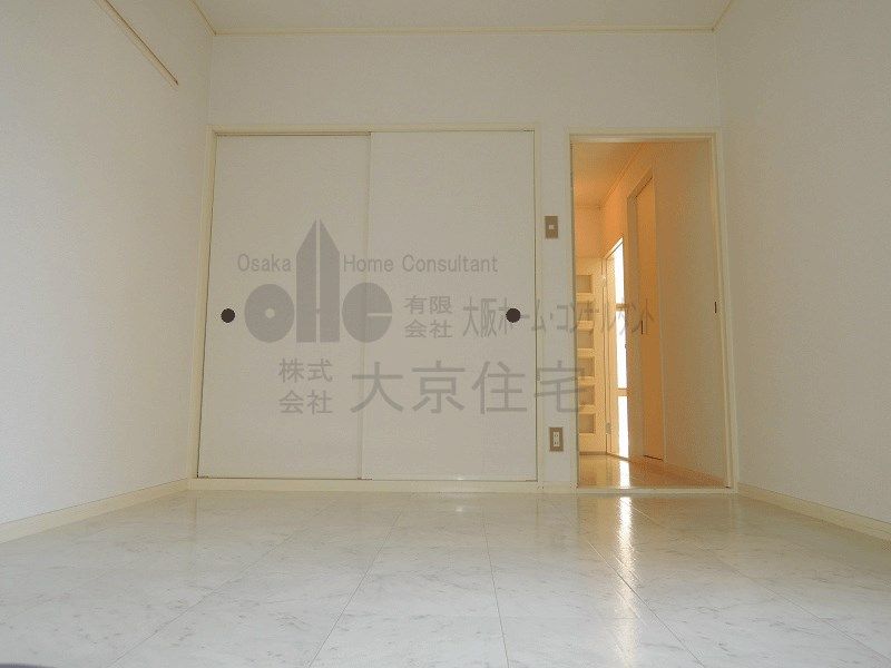 ベッドルーム