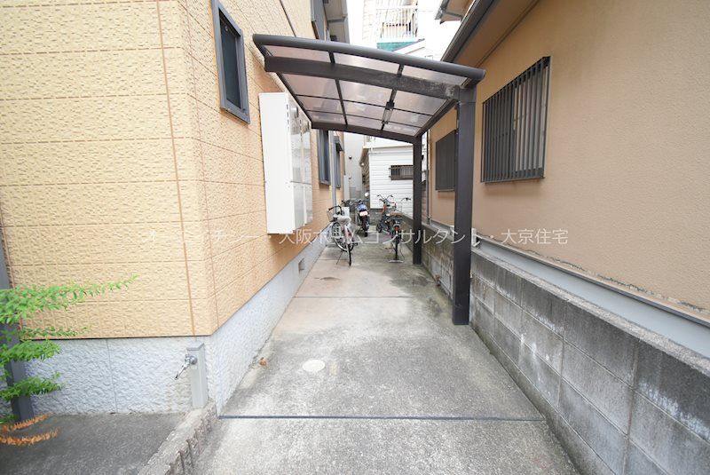 近くのイズミヤ 若江岩田店まで388m(徒歩5分)