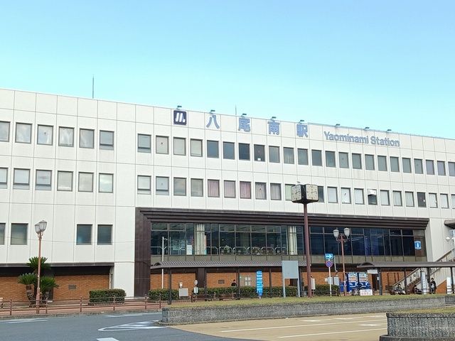 近くの地下鉄谷町線八尾南駅まで608m(徒歩8分)