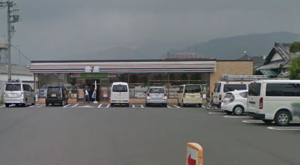 近くのセブンイレブン 開成町円通寺店まで330m（徒歩5分）