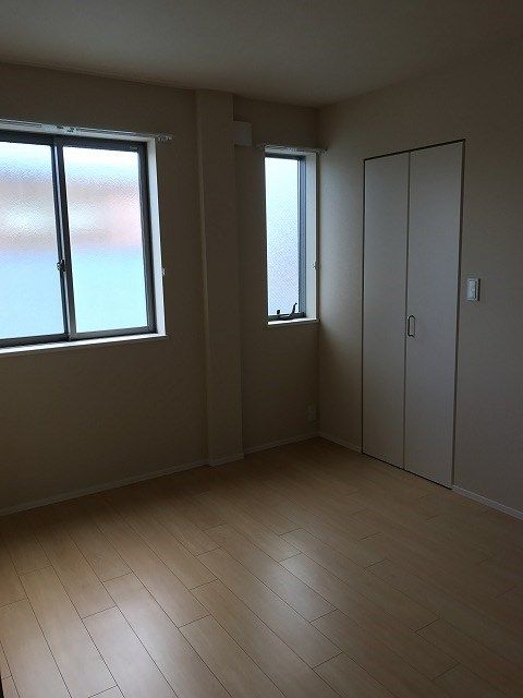 ベッドルーム