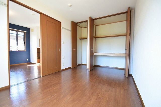ベッドルーム