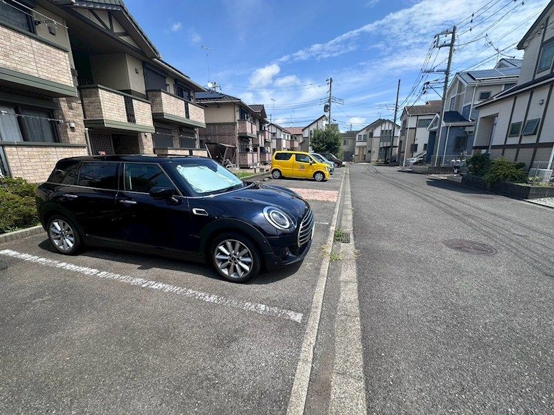 近くのローソンストア100 秦野南矢名店まで248m(徒歩4分)