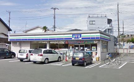 近くのスリーエフ 藤沢羽鳥中学校前店まで179m（徒歩3分）