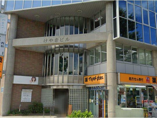 近くの小松循環器科・内科まで324m（徒歩5分）