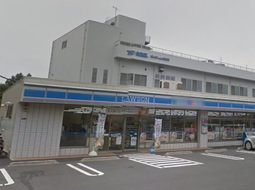 近くのローソン 藤沢鵠沼神明一丁目店まで563m（徒歩8分）