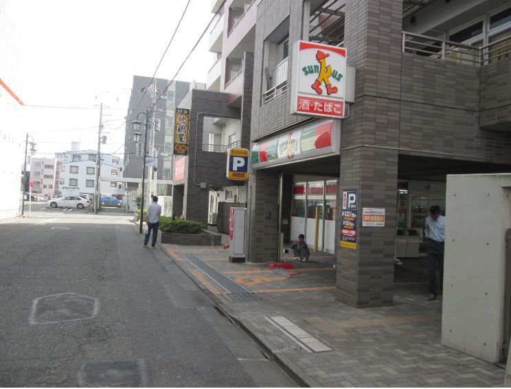 近くのサンクス 湘南台西口店まで40m（徒歩1分）
