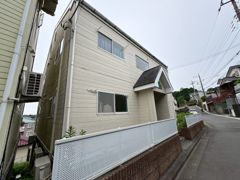 プラーズ愛甲C棟の外観画像