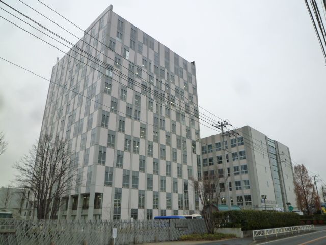 近くの私立神奈川工科大学まで1,168m（徒歩15分）
