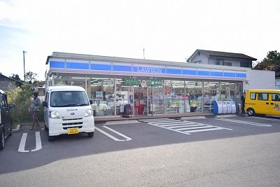 近くのローソン 平塚南金目店まで82m（徒歩2分）