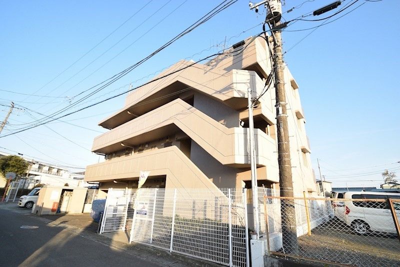 ロイヤルマンション松田の外観画像