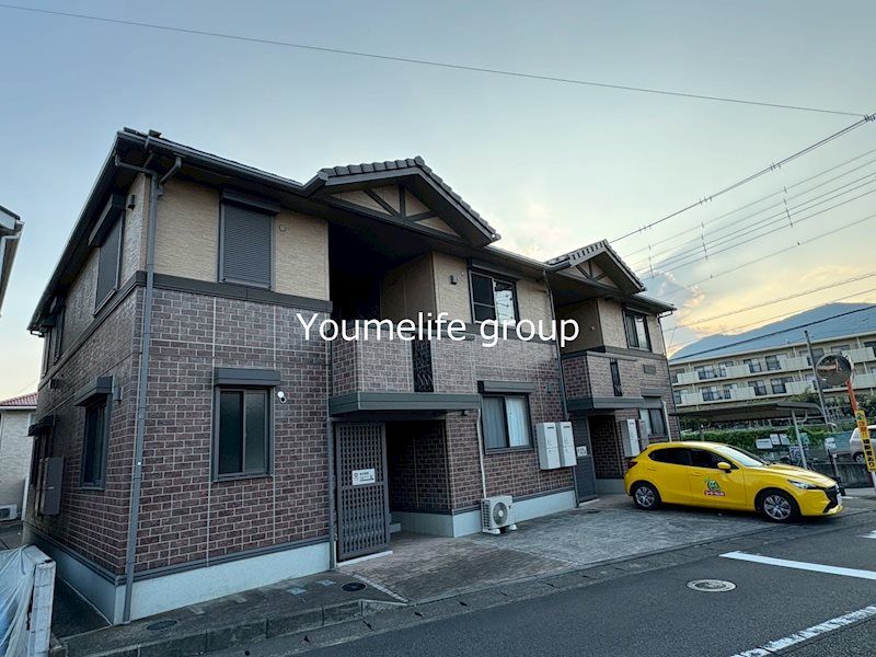 近くのセブンイレブン 伊勢原笠窪店まで241m（徒歩4分）