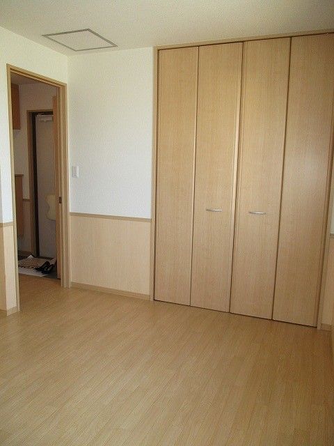 ベッドルーム