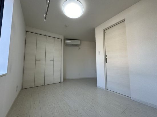 ベッドルーム
