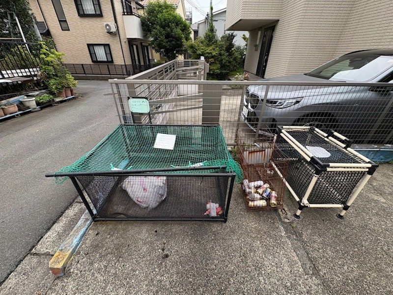 近くのセブンイレブン 秦野鶴巻南2丁目店まで420m（徒歩6分）