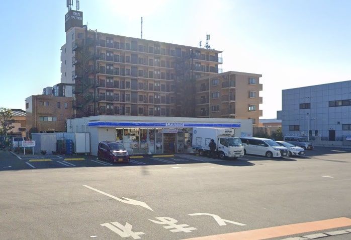 近くのローソン はだの台通り店まで646m（徒歩9分）