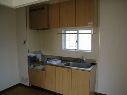 近くのデイリーヤマザキ 平塚東真土店まで319m(徒歩4分)