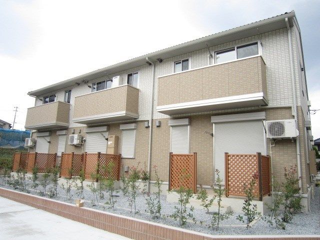 アルバピアザ鶴巻Bの外観画像